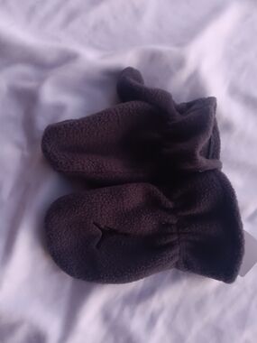 & Other Stories Brown Fleece Baby Booties